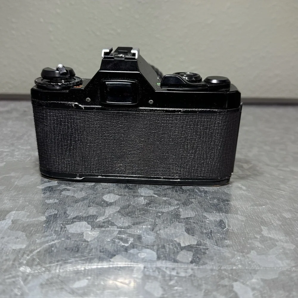 Asahi Pentax MV 1 35mm SLR Film‎ Camera SMC Pentax-M Zoom 1:2.8 ~ 4 40 ~ 80 mm